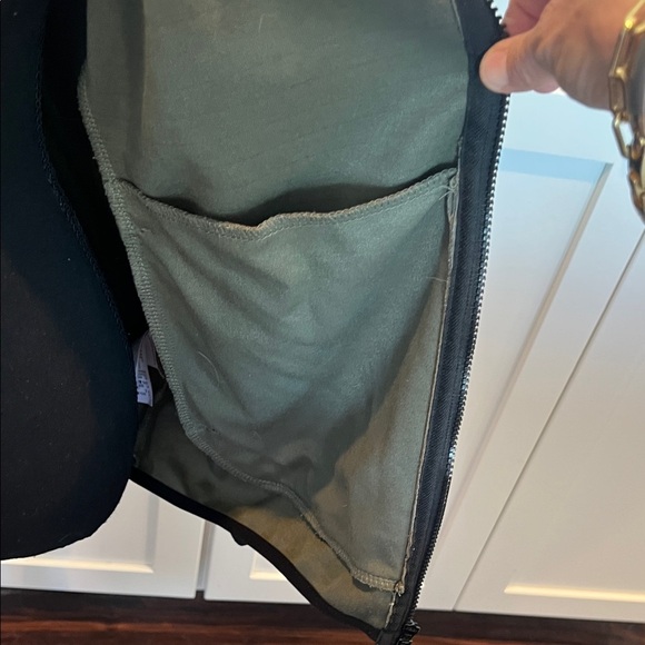 NWOT Nike Men's Khaki Performance Jacket - Picture 6 of 7